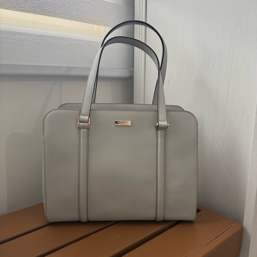 Kate Spade Light Gray Shoulder Bag